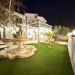 Villa Esmeralda Junto Al Mar